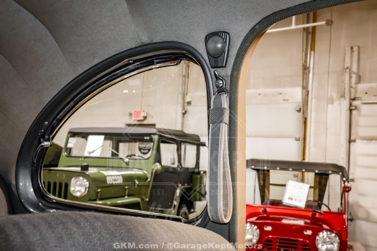 1947 Ford Deluxe