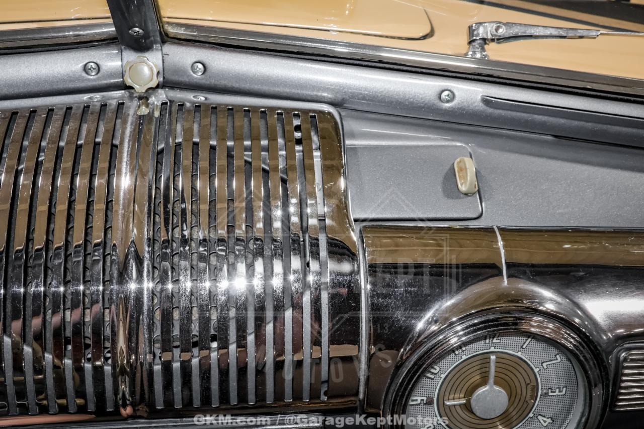 1947 Ford Deluxe