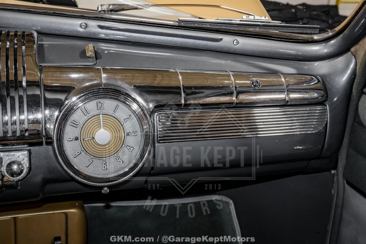 1947 Ford Deluxe