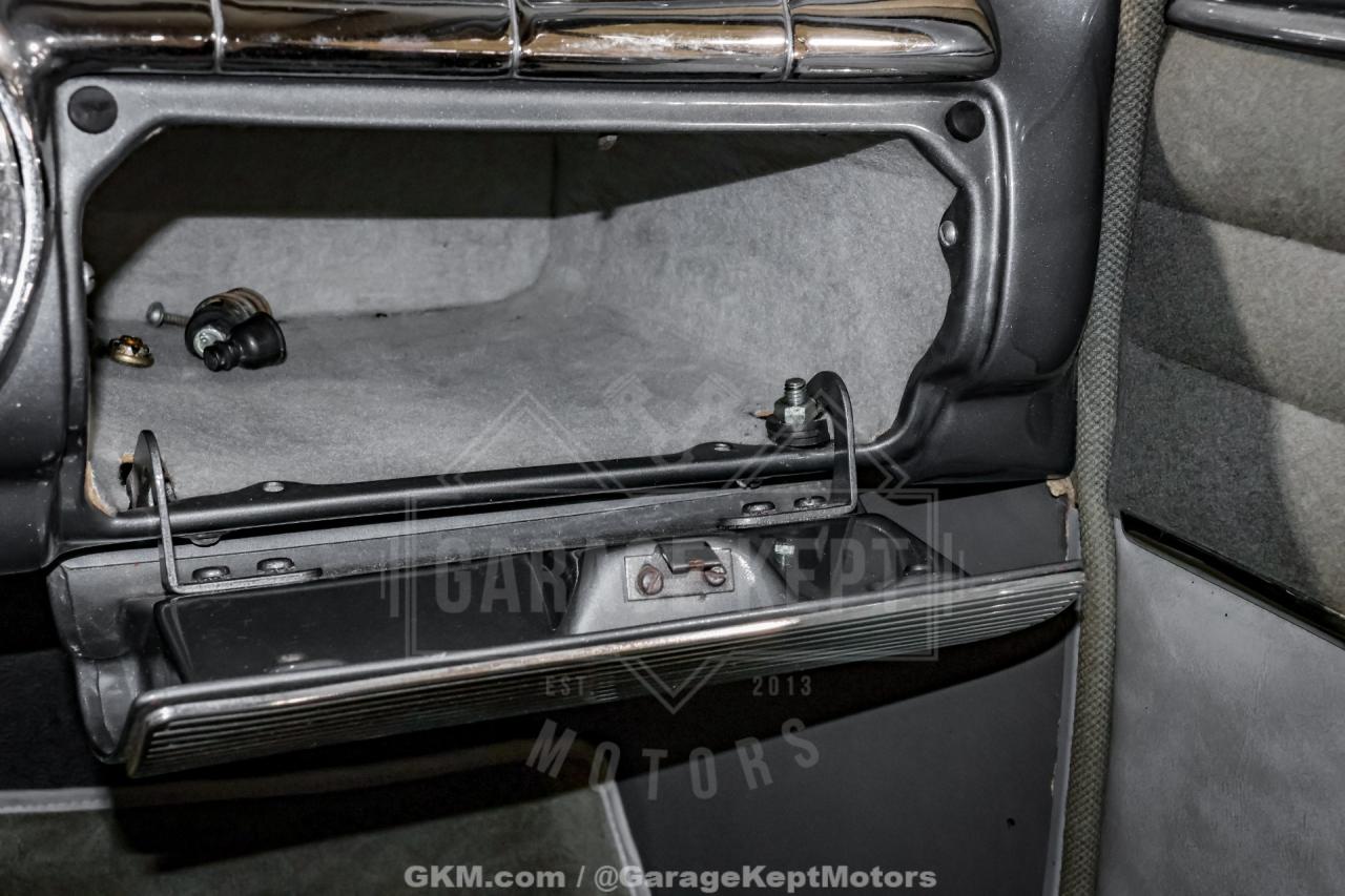 1947 Ford Deluxe