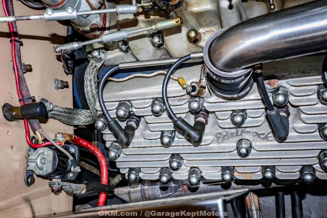 1947 Ford Deluxe