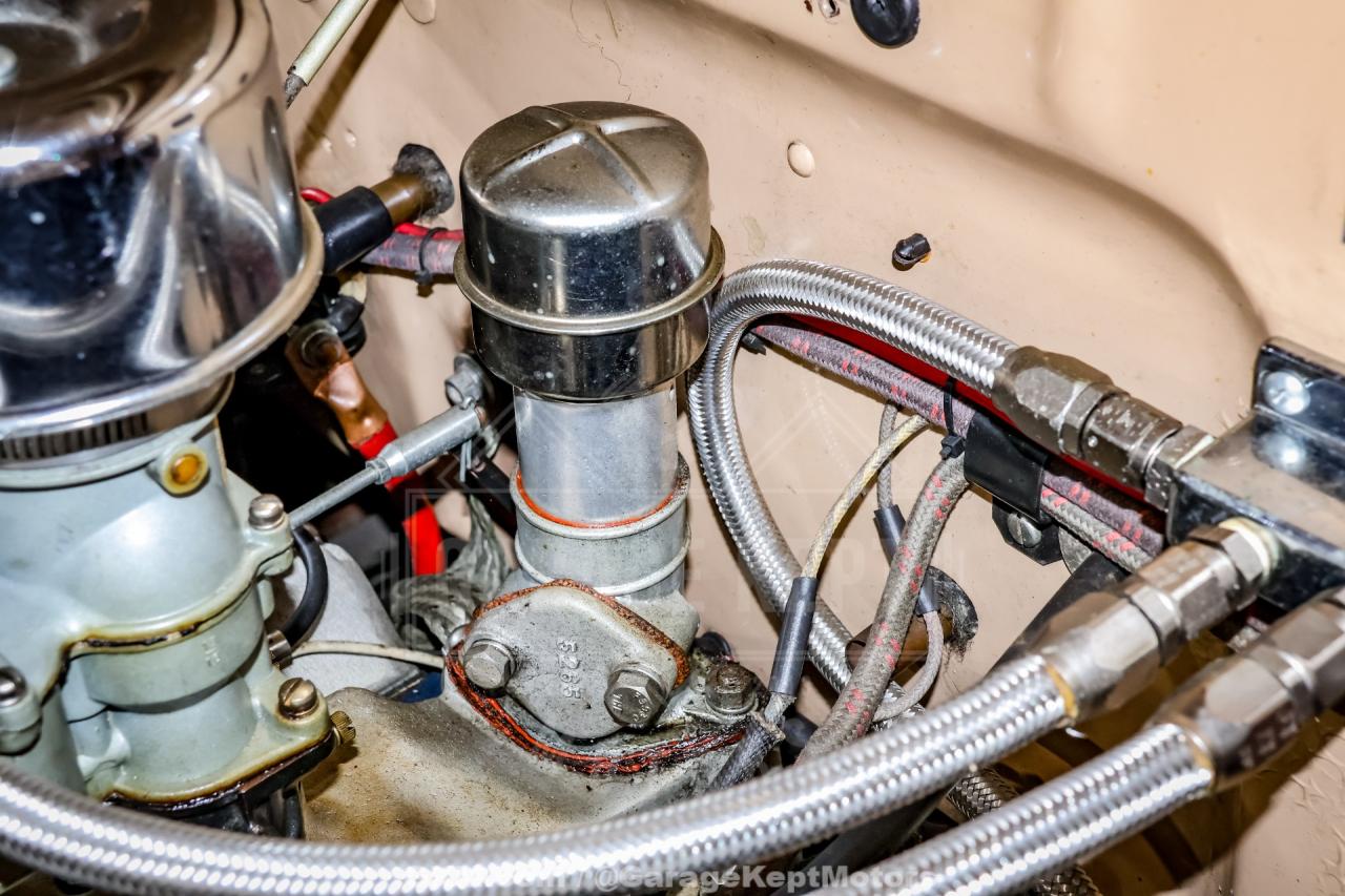 1947 Ford Deluxe