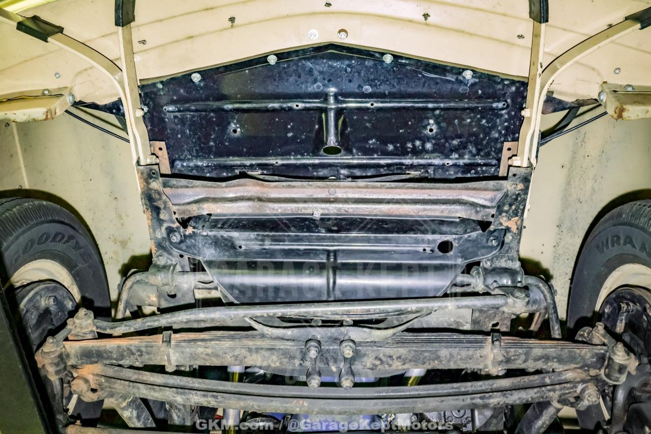 1947 Ford Deluxe
