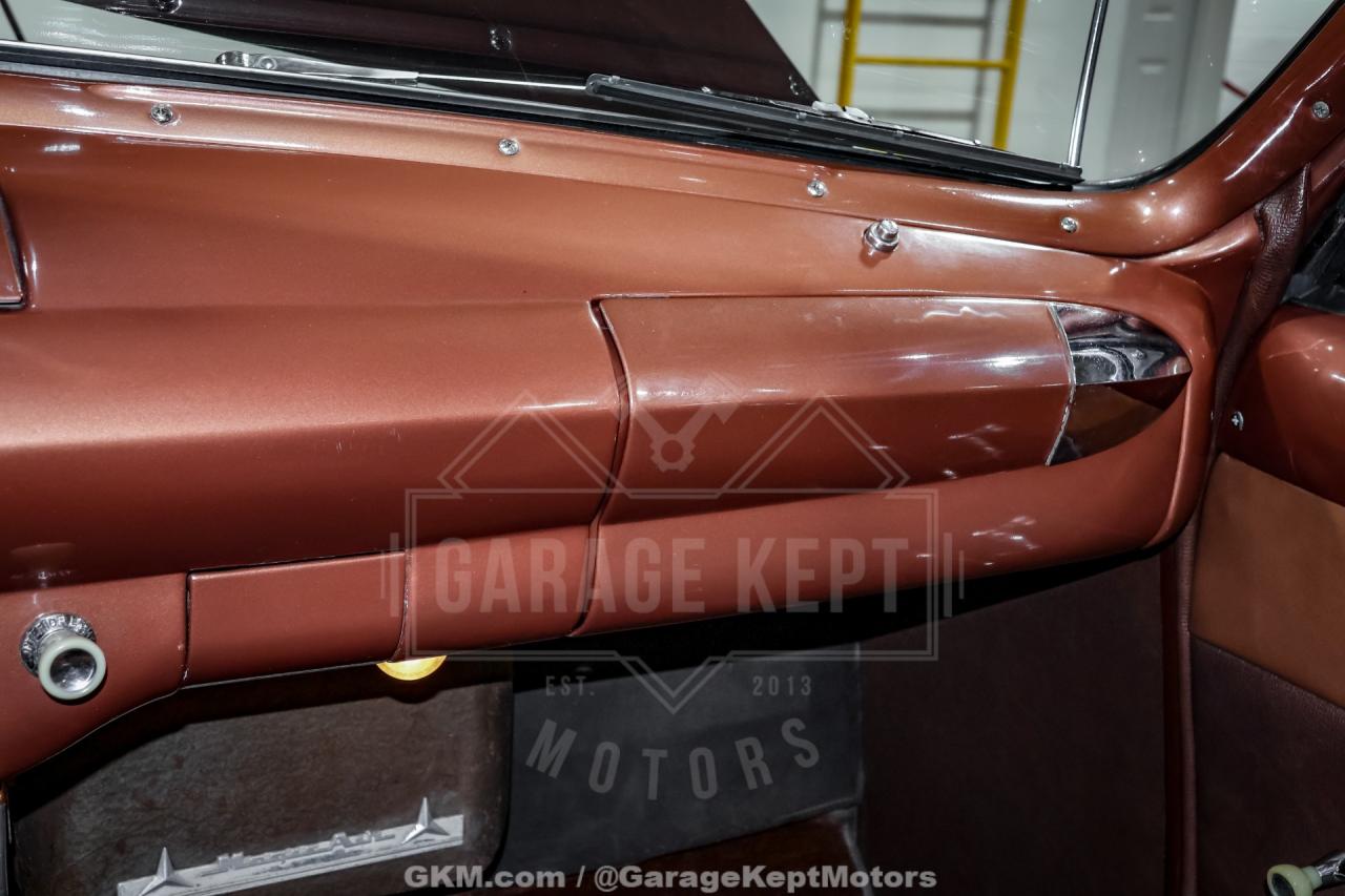 1950 Ford Custom Deluxe