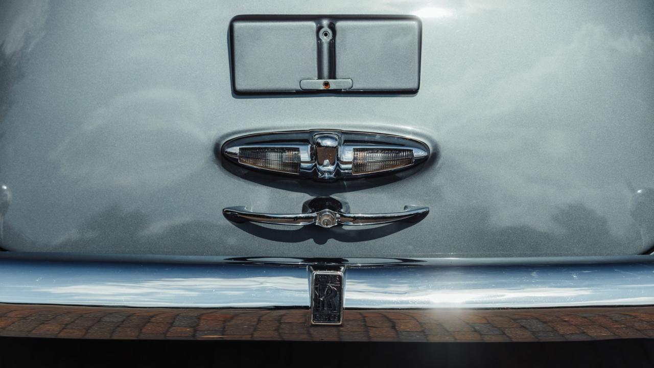 1962 Rolls - Royce Silver Cloud II Drophead Coupe by H.J. Mulliner