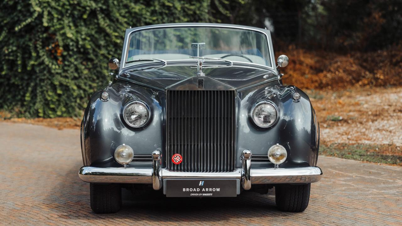 1962 Rolls - Royce Silver Cloud II Drophead Coupe by H.J. Mulliner