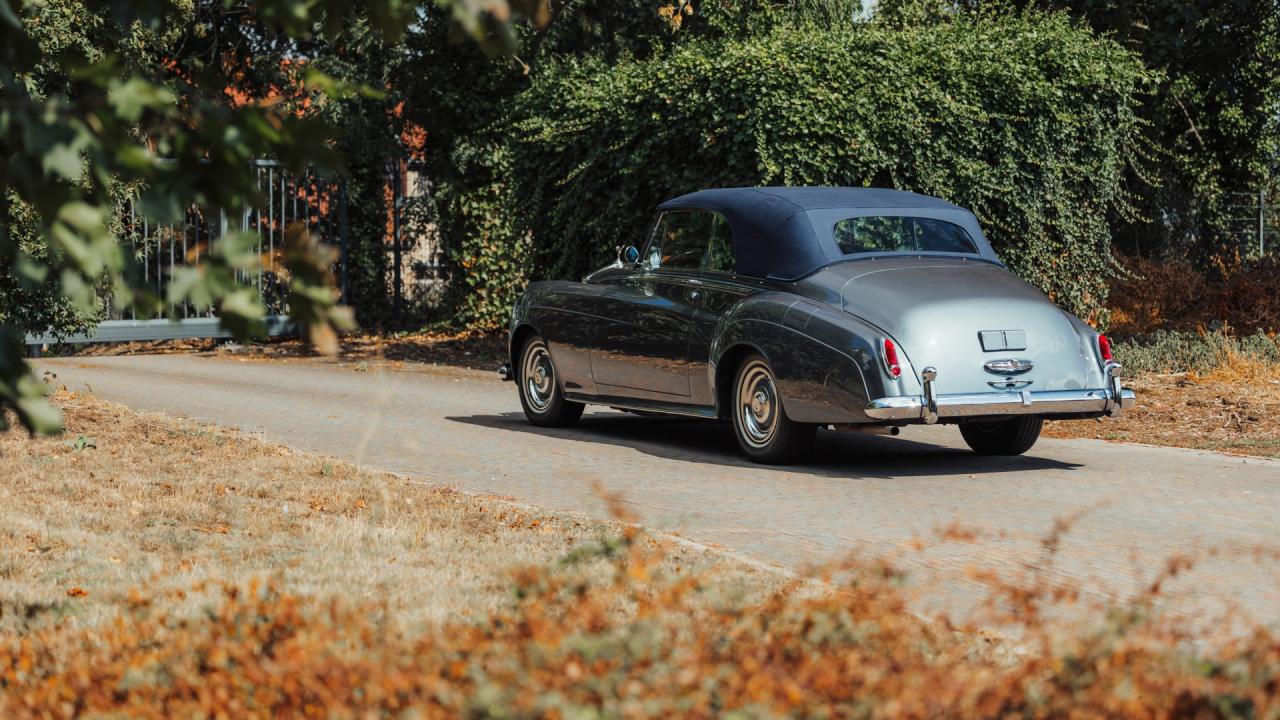 1962 Rolls - Royce Silver Cloud II Drophead Coupe by H.J. Mulliner