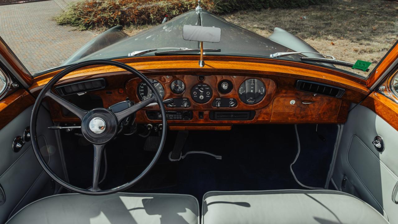 1962 Rolls - Royce Silver Cloud II Drophead Coupe by H.J. Mulliner