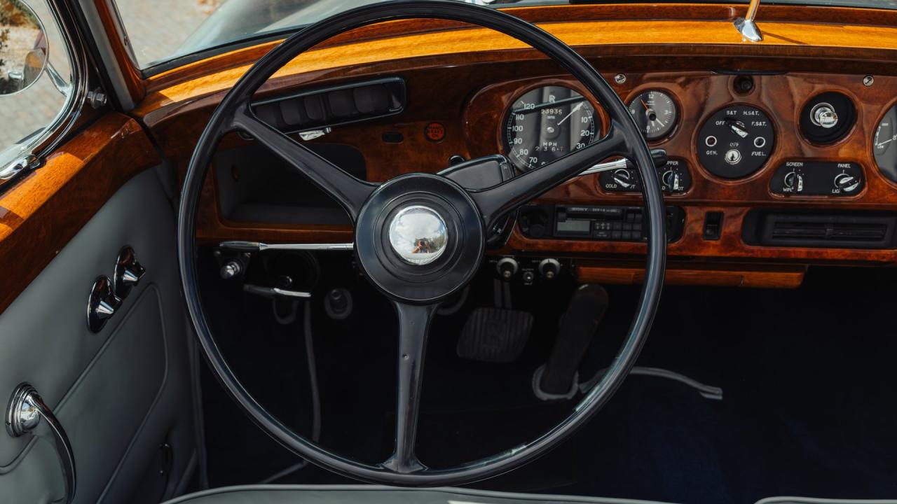 1962 Rolls - Royce Silver Cloud II Drophead Coupe by H.J. Mulliner