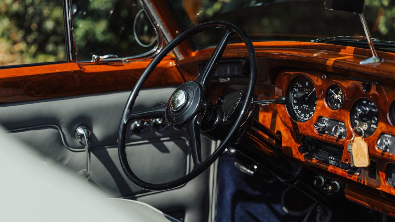 1962 Rolls - Royce Silver Cloud II Drophead Coupe by H.J. Mulliner