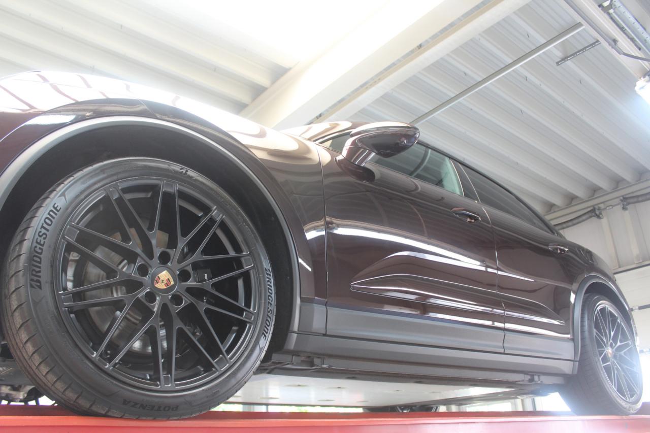 2025 Porsche Macan 4S &ldquo;Copper Ruby Metallic&rdquo;