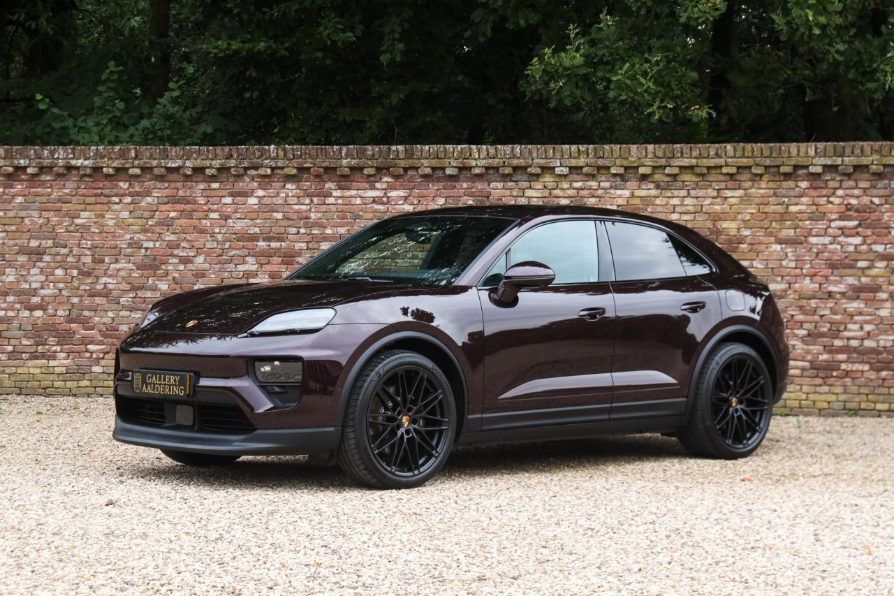 2025 Porsche Macan 4S &ldquo;Copper Ruby Metallic&rdquo;