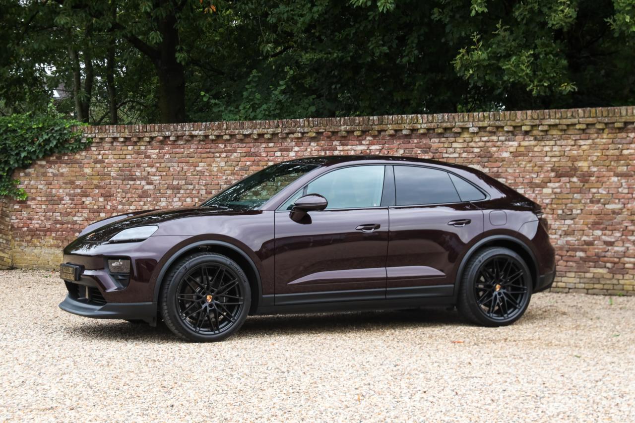 2025 Porsche Macan 4S &ldquo;Copper Ruby Metallic&rdquo;