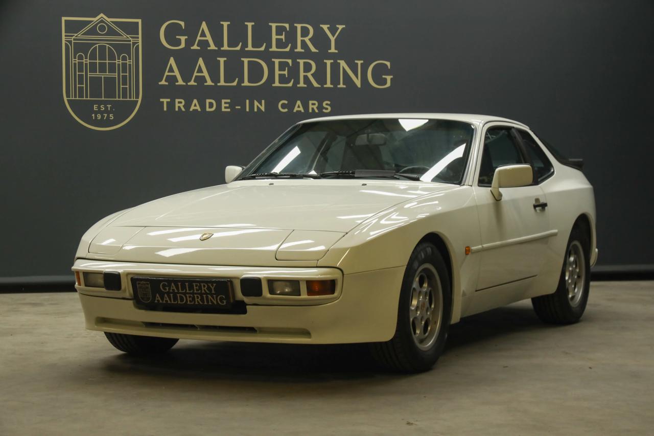 1986 Porsche 944 2.5 Coup&eacute; &ldquo;Alpinwei&szlig;&rdquo;