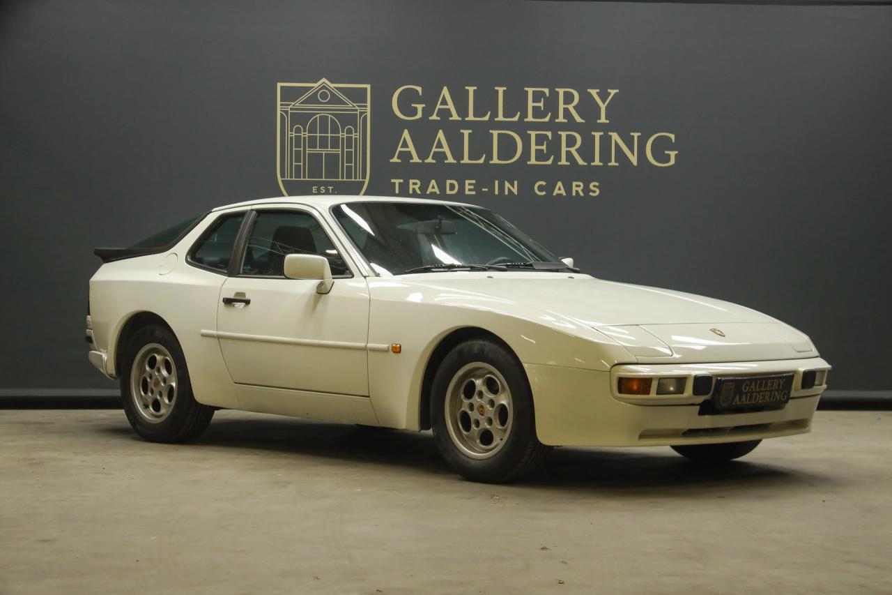 1986 Porsche 944 2.5 Coup&eacute; &ldquo;Alpinwei&szlig;&rdquo;