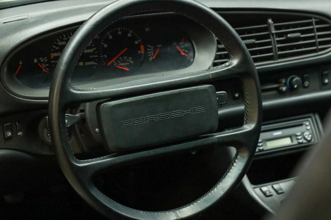 1986 Porsche 944 2.5 Coup&eacute; &ldquo;Alpinwei&szlig;&rdquo;