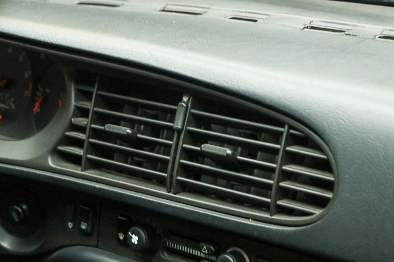 1986 Porsche 944 2.5 Coup&eacute; &ldquo;Alpinwei&szlig;&rdquo;