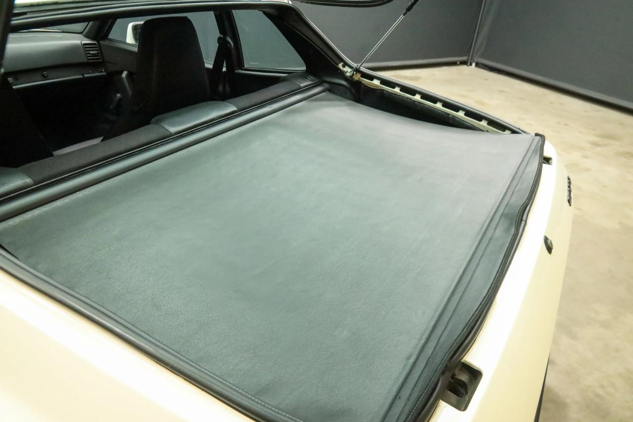 1986 Porsche 944 2.5 Coup&eacute; &ldquo;Alpinwei&szlig;&rdquo;