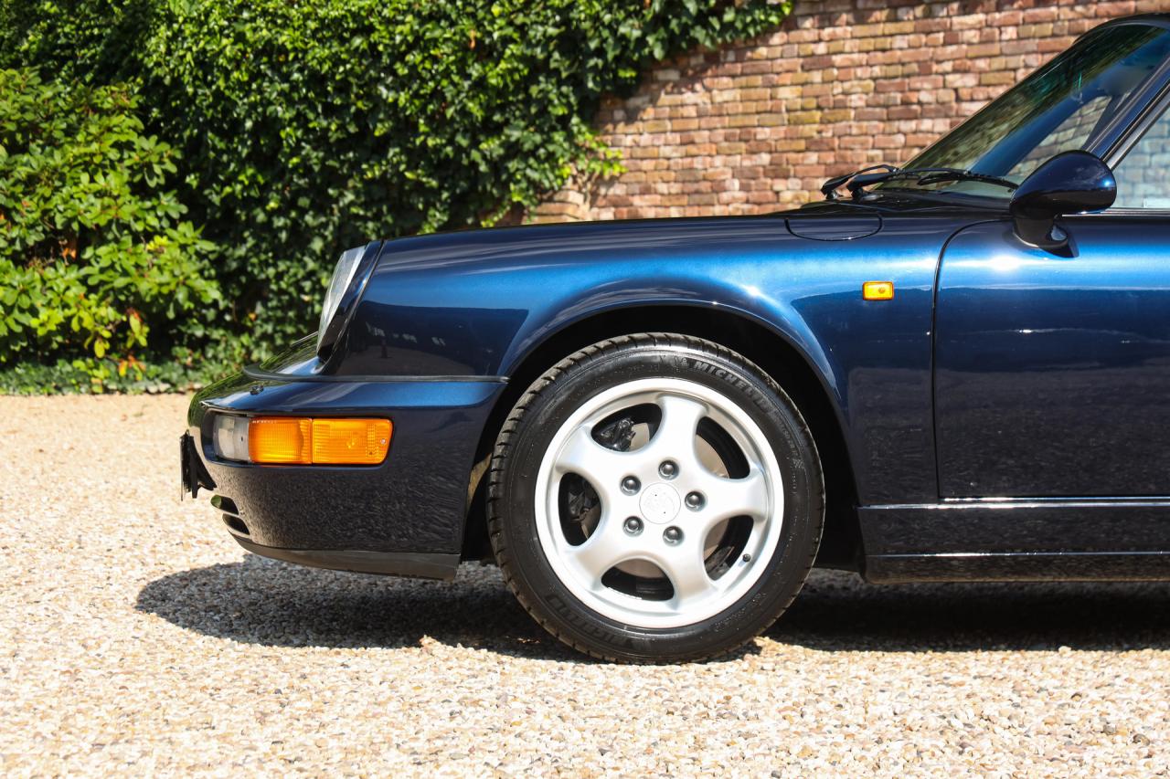 1992 Porsche 964 Carrera 4 Cabriolet &ldquo;Unique Carraragrau full leather&rdquo;
