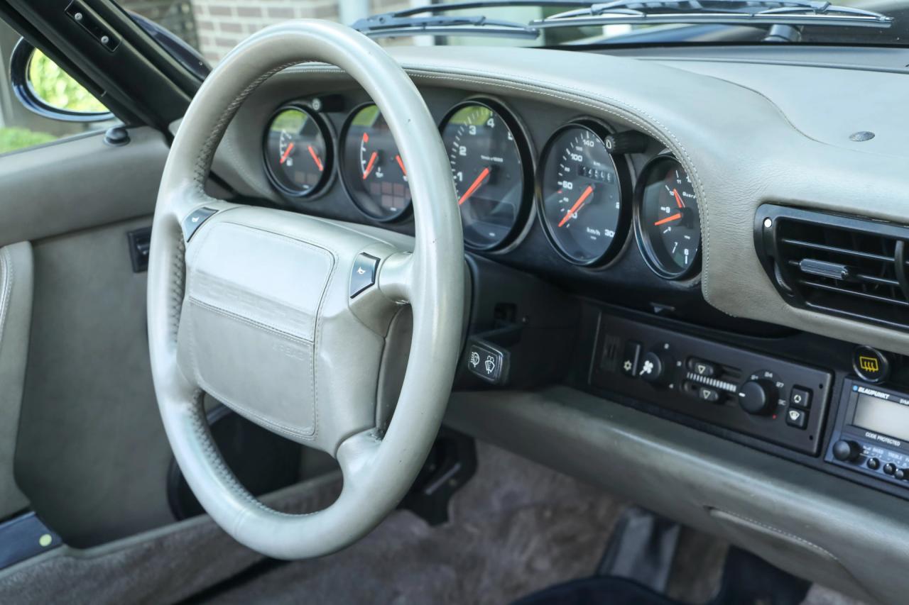 1992 Porsche 964 Carrera 4 Cabriolet &ldquo;Unique Carraragrau full leather&rdquo;