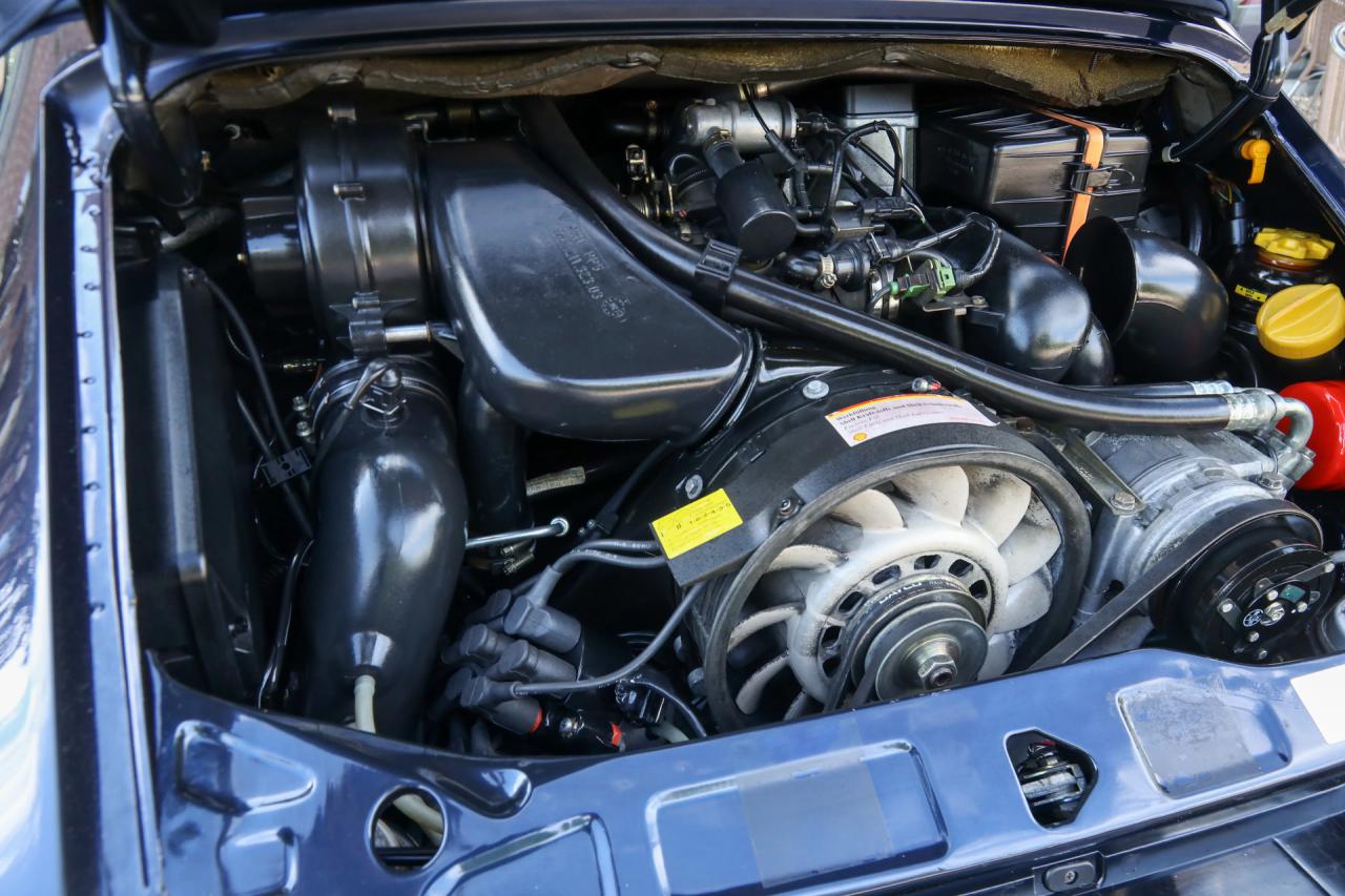 1992 Porsche 964 Carrera 4 Cabriolet &ldquo;Unique Carraragrau full leather&rdquo;