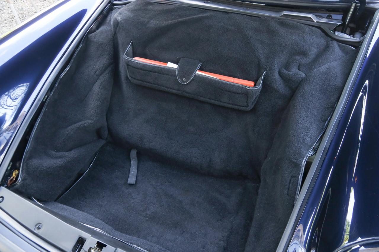 1992 Porsche 964 Carrera 4 Cabriolet &ldquo;Unique Carraragrau full leather&rdquo;