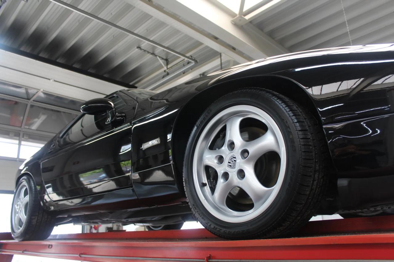 1994 Porsche 928 GTS &ldquo;Black over black&rdquo;