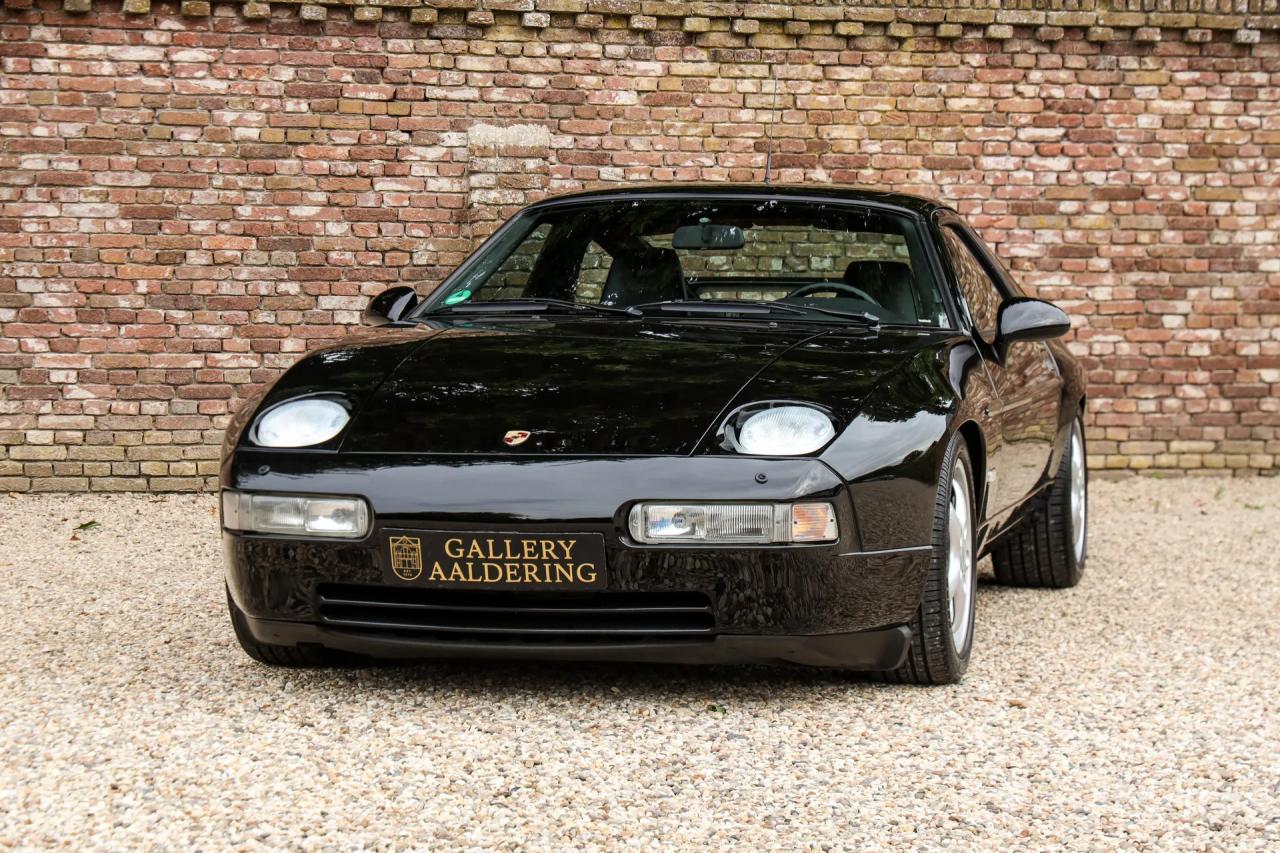1994 Porsche 928 GTS &ldquo;Black over black&rdquo;