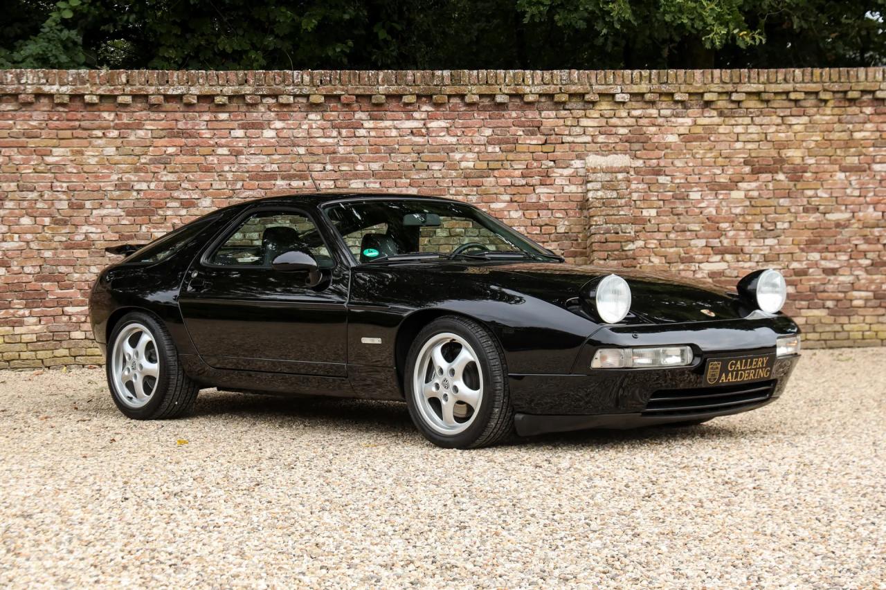 1994 Porsche 928 GTS &ldquo;Black over black&rdquo;