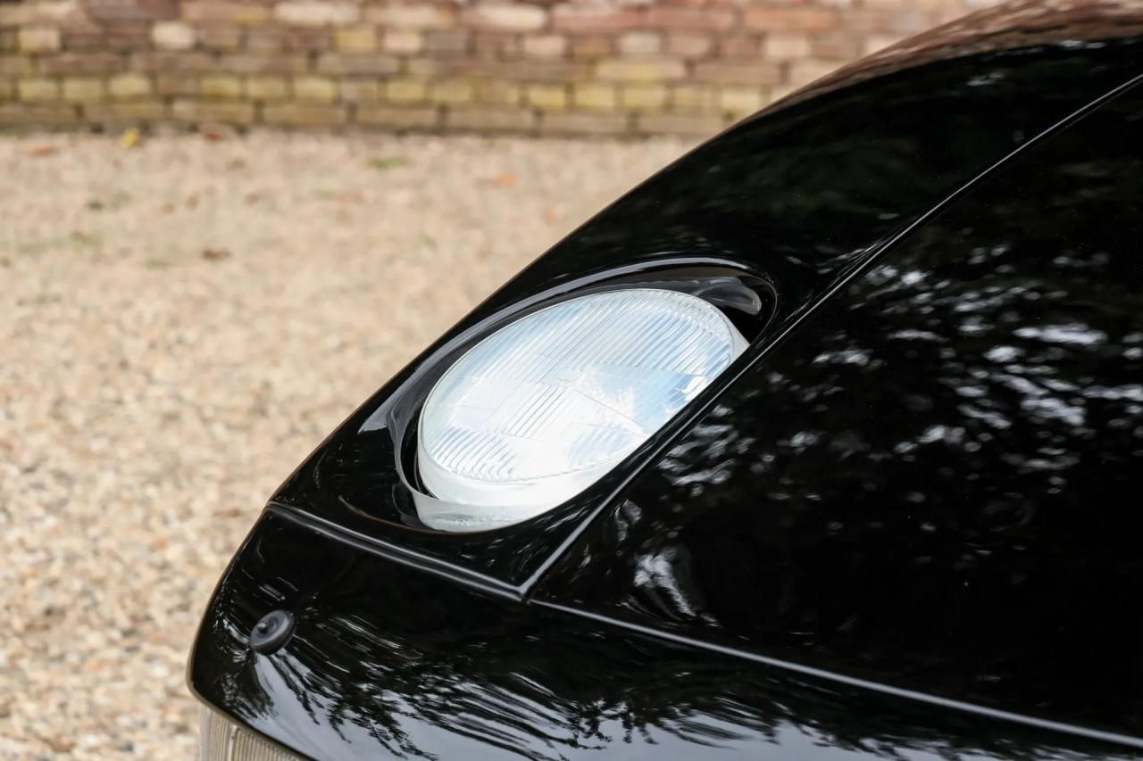 1994 Porsche 928 GTS &ldquo;Black over black&rdquo;