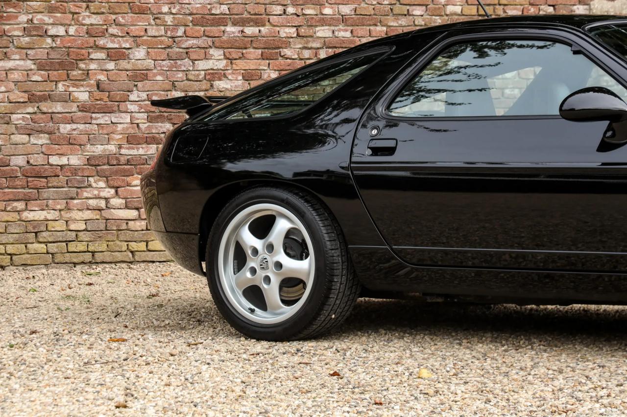 1994 Porsche 928 GTS &ldquo;Black over black&rdquo;