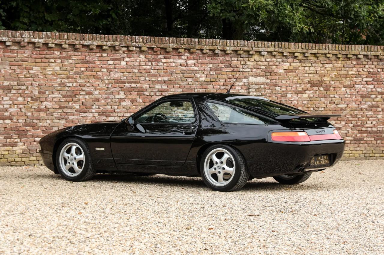 1994 Porsche 928 GTS &ldquo;Black over black&rdquo;