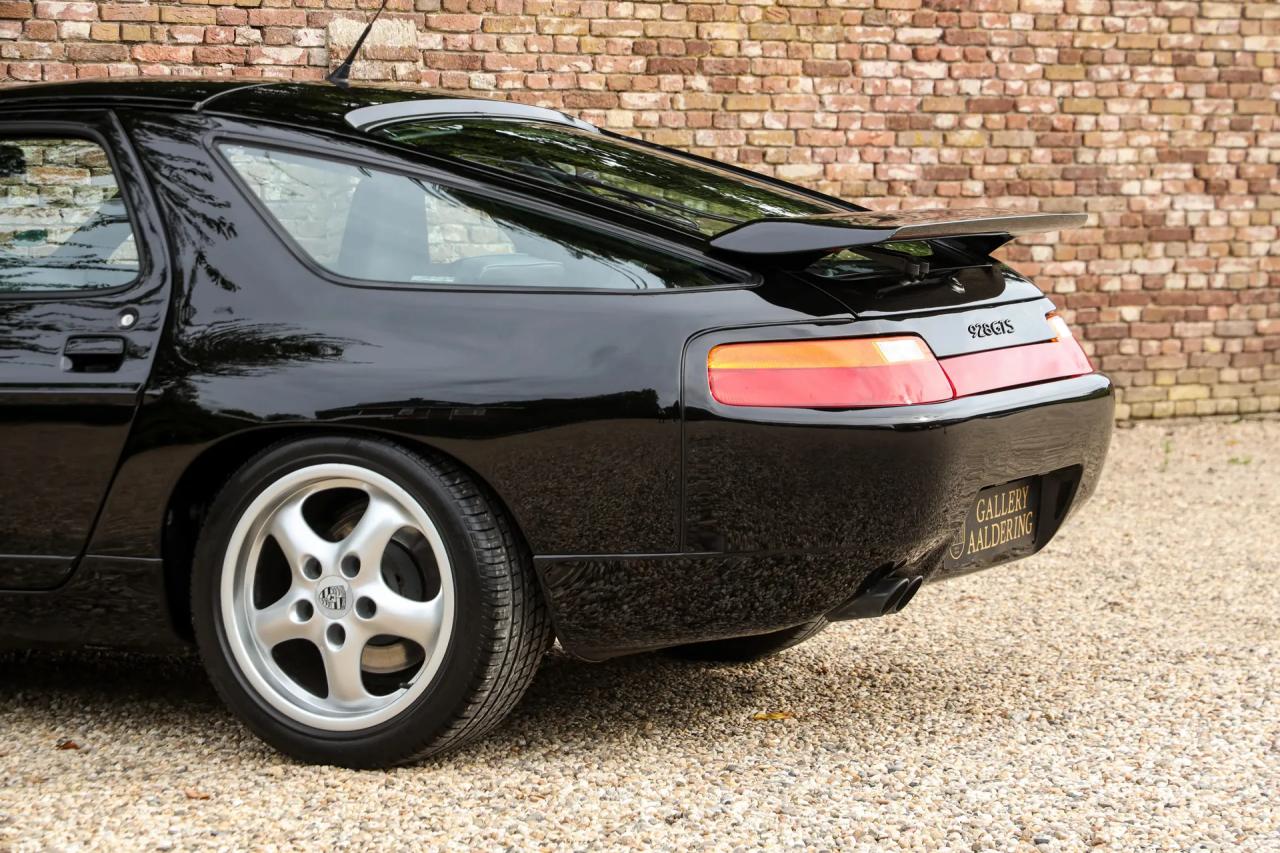1994 Porsche 928 GTS &ldquo;Black over black&rdquo;