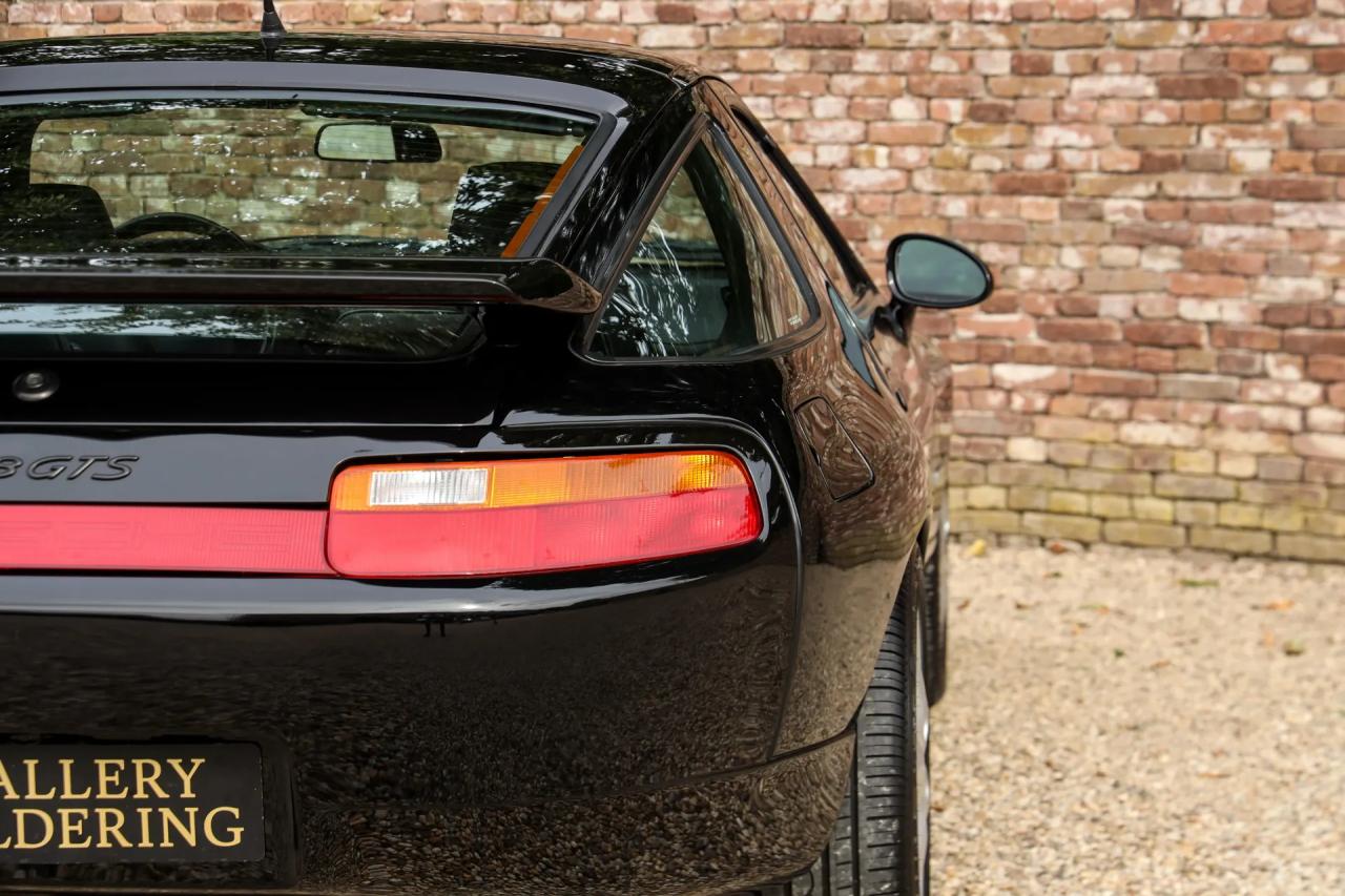 1994 Porsche 928 GTS &ldquo;Black over black&rdquo;
