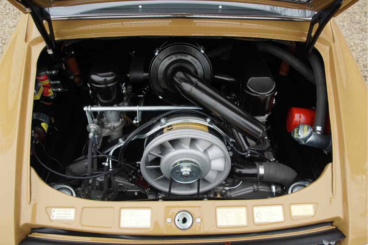 1965 Porsche 911 Urmodell 2.0 SWB &ldquo;Passionate restoration&rdquo;