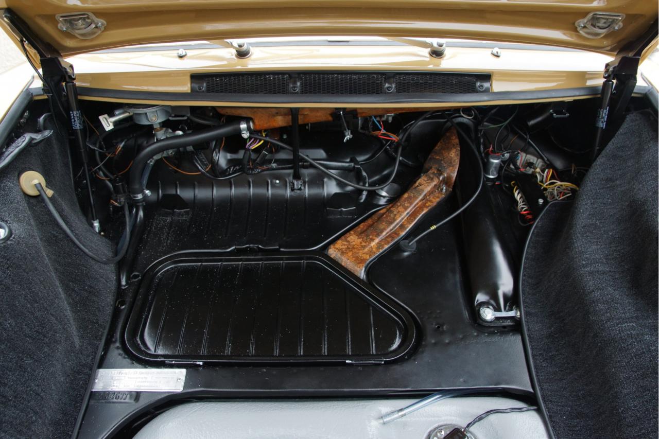 1965 Porsche 911 Urmodell 2.0 SWB &ldquo;Passionate restoration&rdquo;