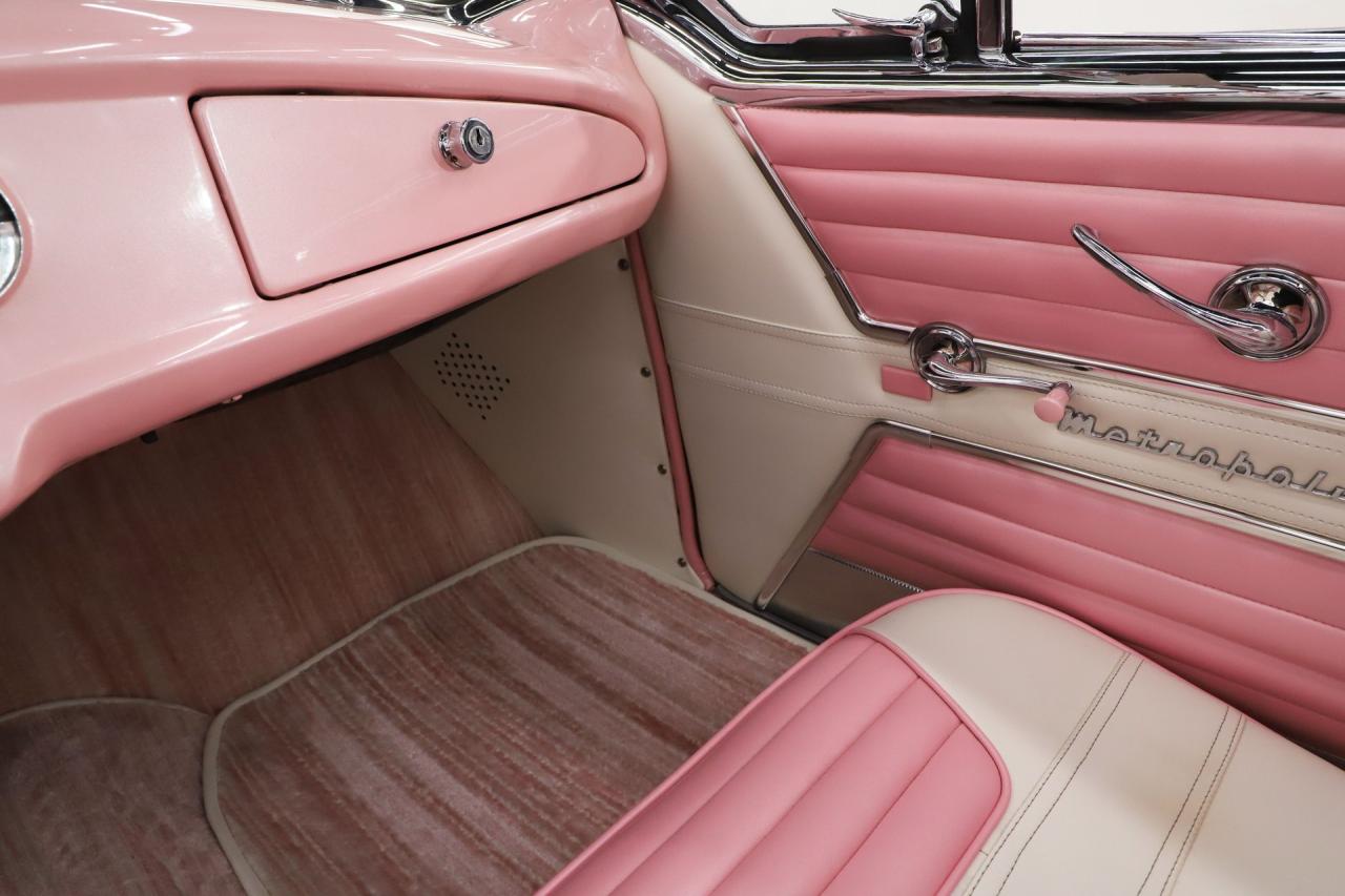 1960 Nash Metropolitan Fifth Avenue