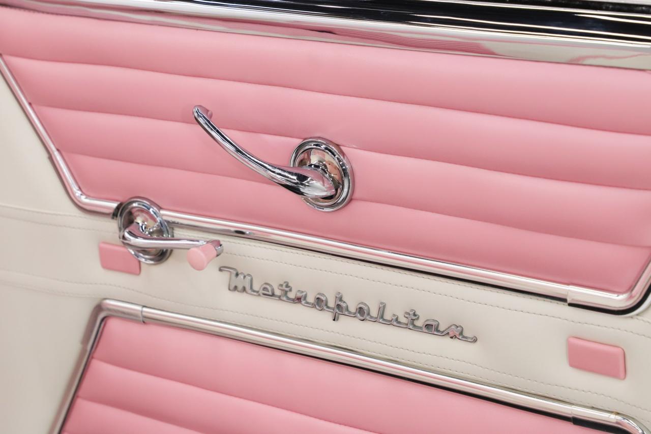 1960 Nash Metropolitan Fifth Avenue