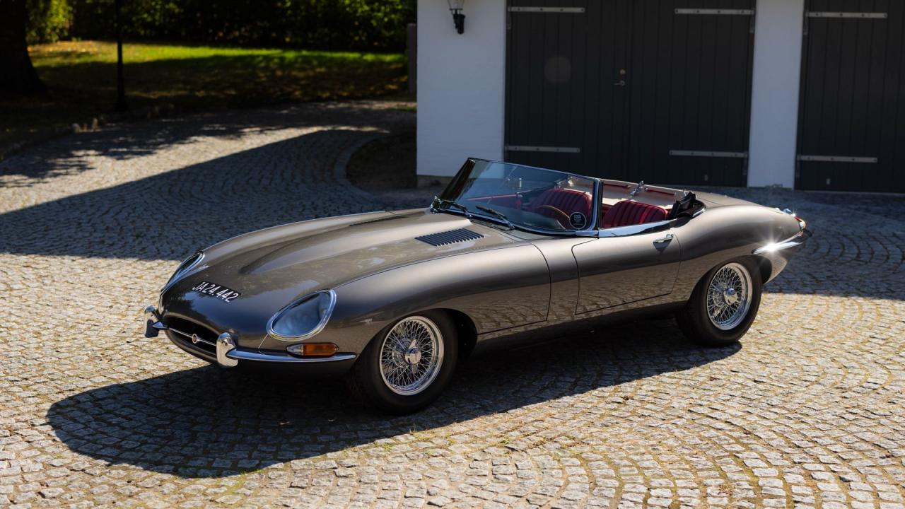 1965 Jaguar E-Type Series 1 4.2 Roadster