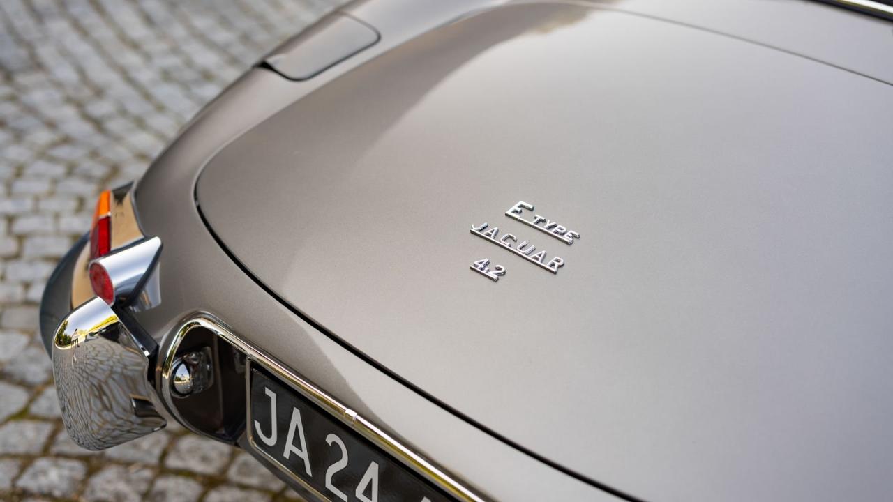 1965 Jaguar E-Type Series 1 4.2 Roadster