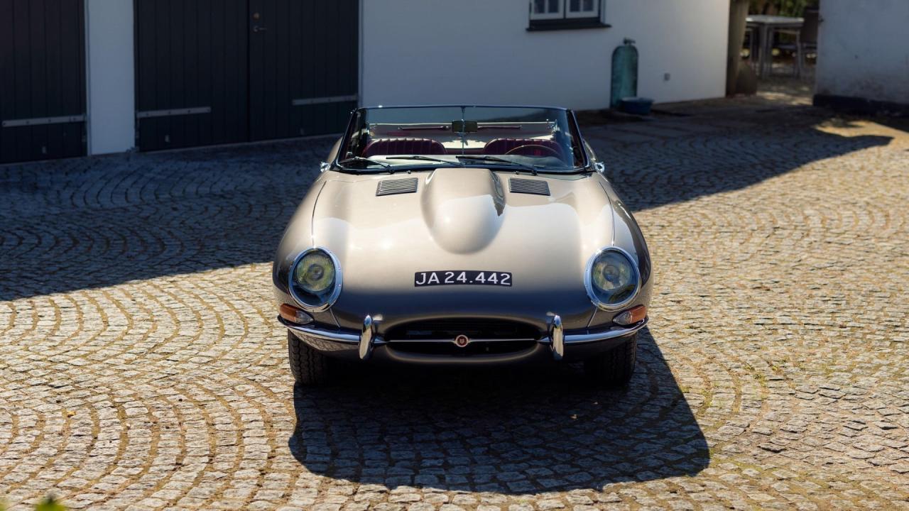 1965 Jaguar E-Type Series 1 4.2 Roadster