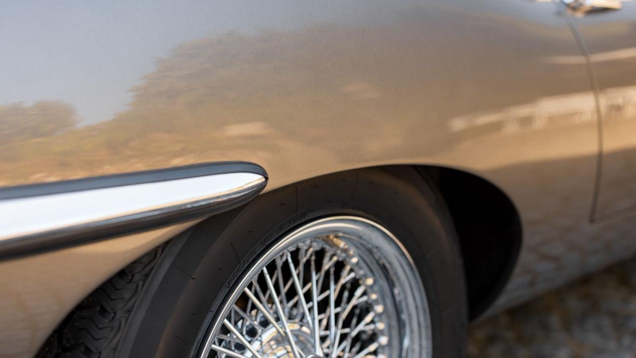 1965 Jaguar E-Type Series 1 4.2 Roadster