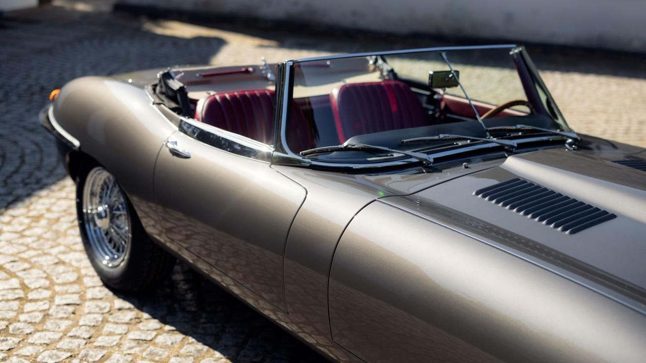 1965 Jaguar E-Type Series 1 4.2 Roadster