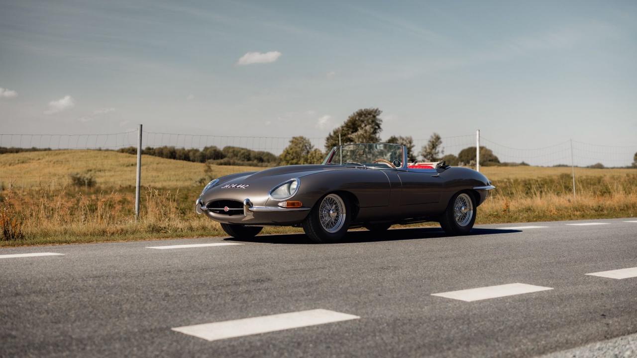 1965 Jaguar E-Type Series 1 4.2 Roadster