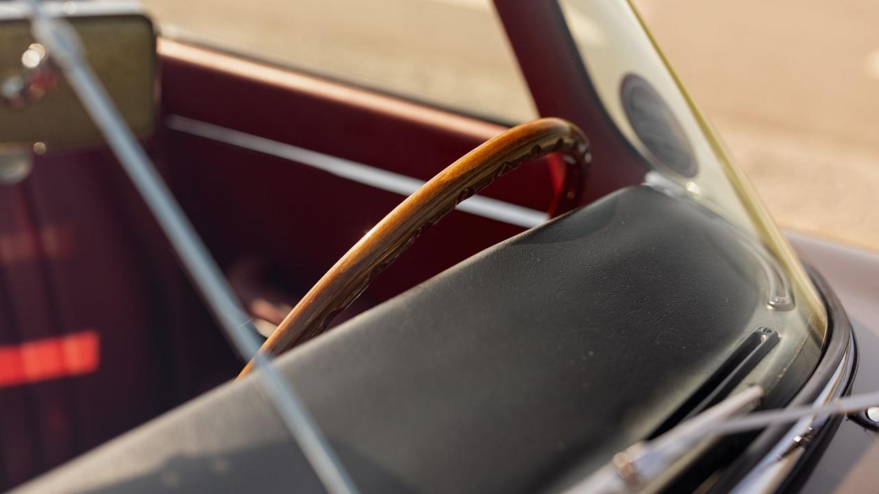 1965 Jaguar E-Type Series 1 4.2 Roadster