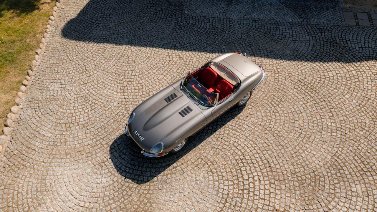 1965 Jaguar E-Type Series 1 4.2 Roadster