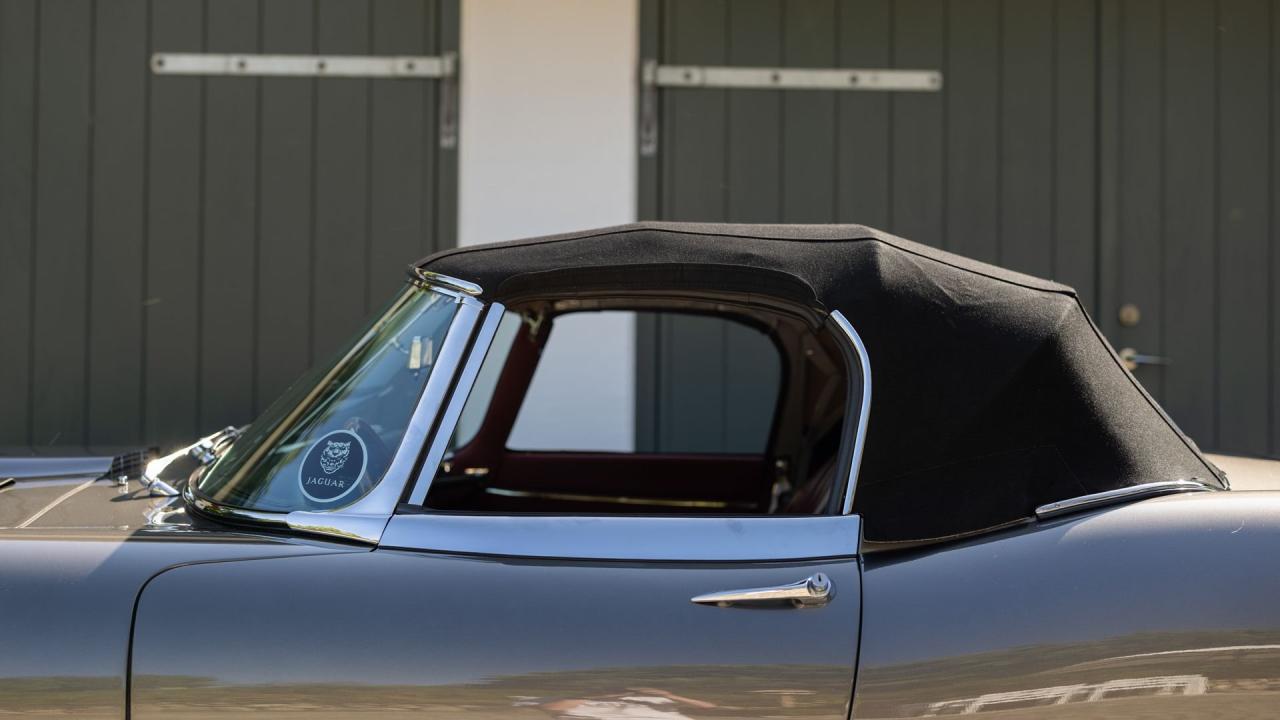 1965 Jaguar E-Type Series 1 4.2 Roadster