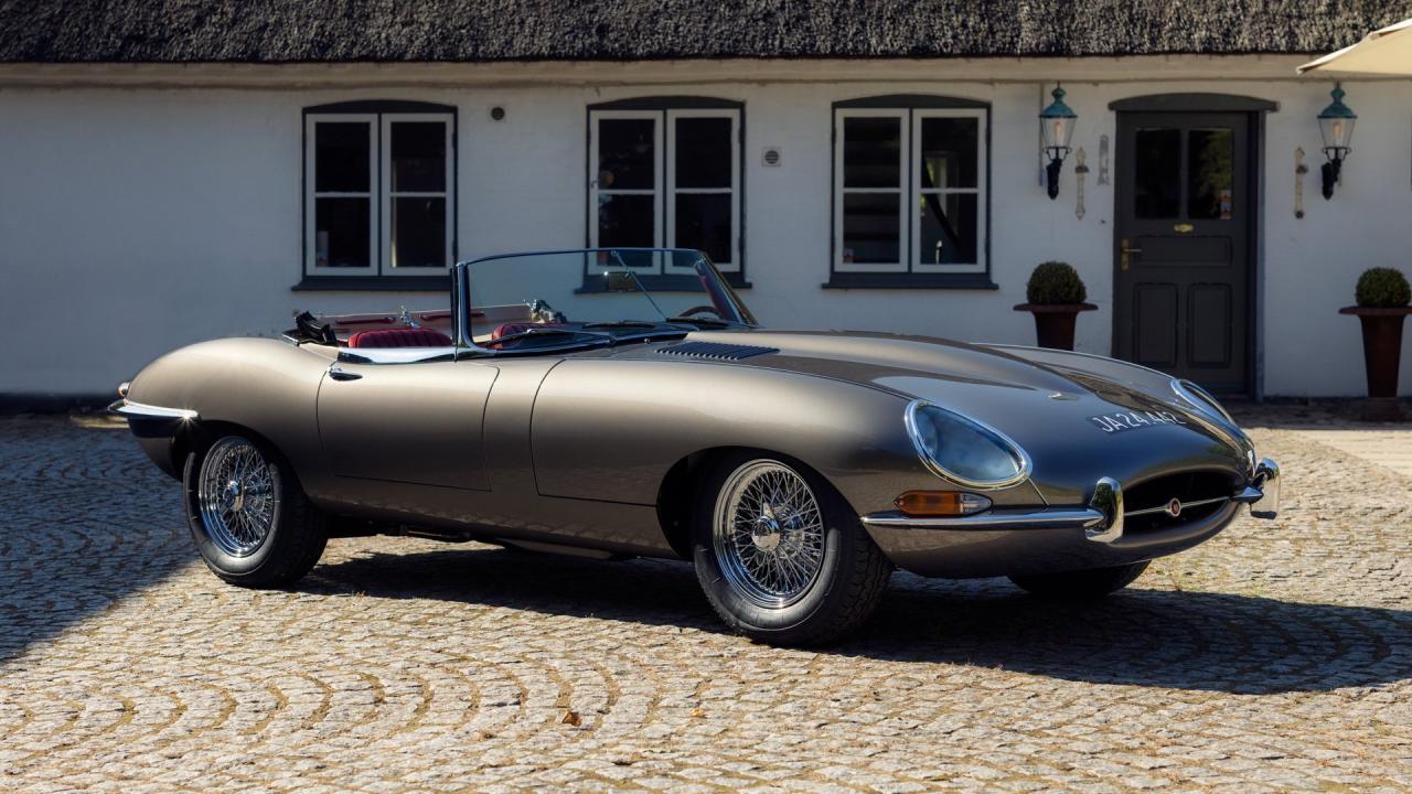 1965 Jaguar E-Type Series 1 4.2 Roadster