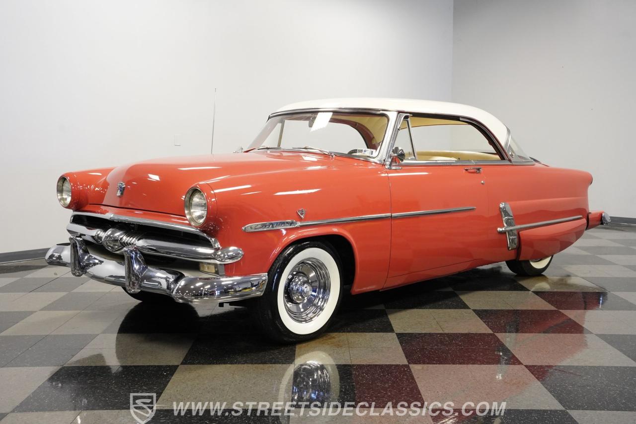 1953 Ford Crestline Victoria
