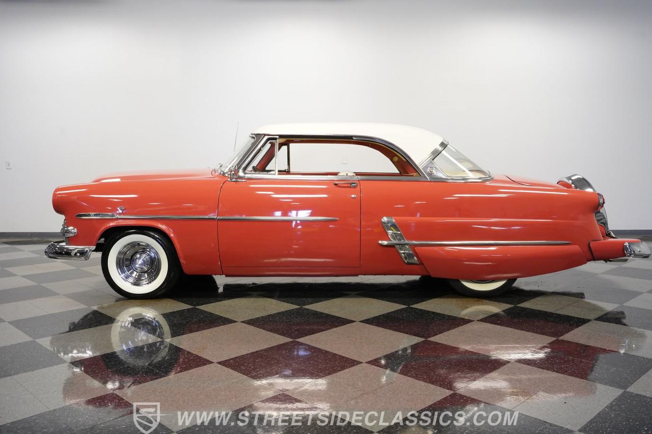1953 Ford Crestline Victoria